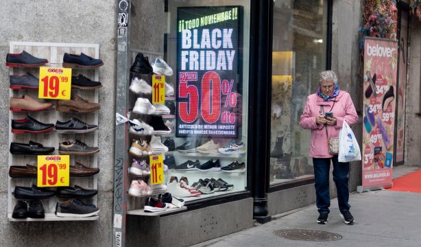La OCU alerta: el 99% de las rebajas del Black Friday no son reales