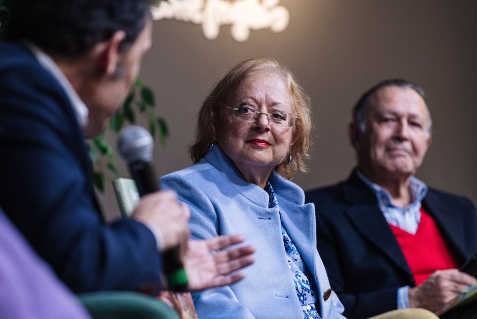 García Rodero plasma 50 años de carrera en su nuevo libro: 'Ser fotógrafa, un regalo de la vida"