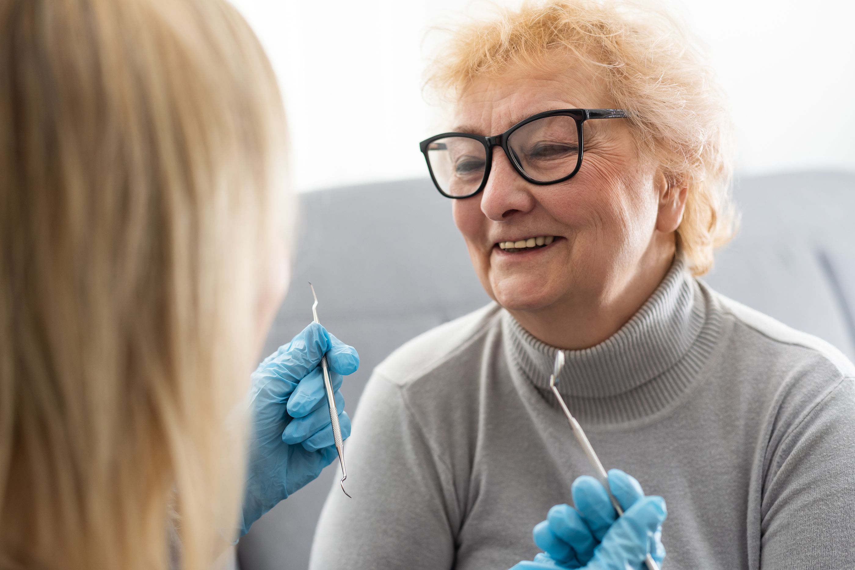 La PMP reclama la integración en el Sistema Nacional de Salud de la atención a la salud bucodental