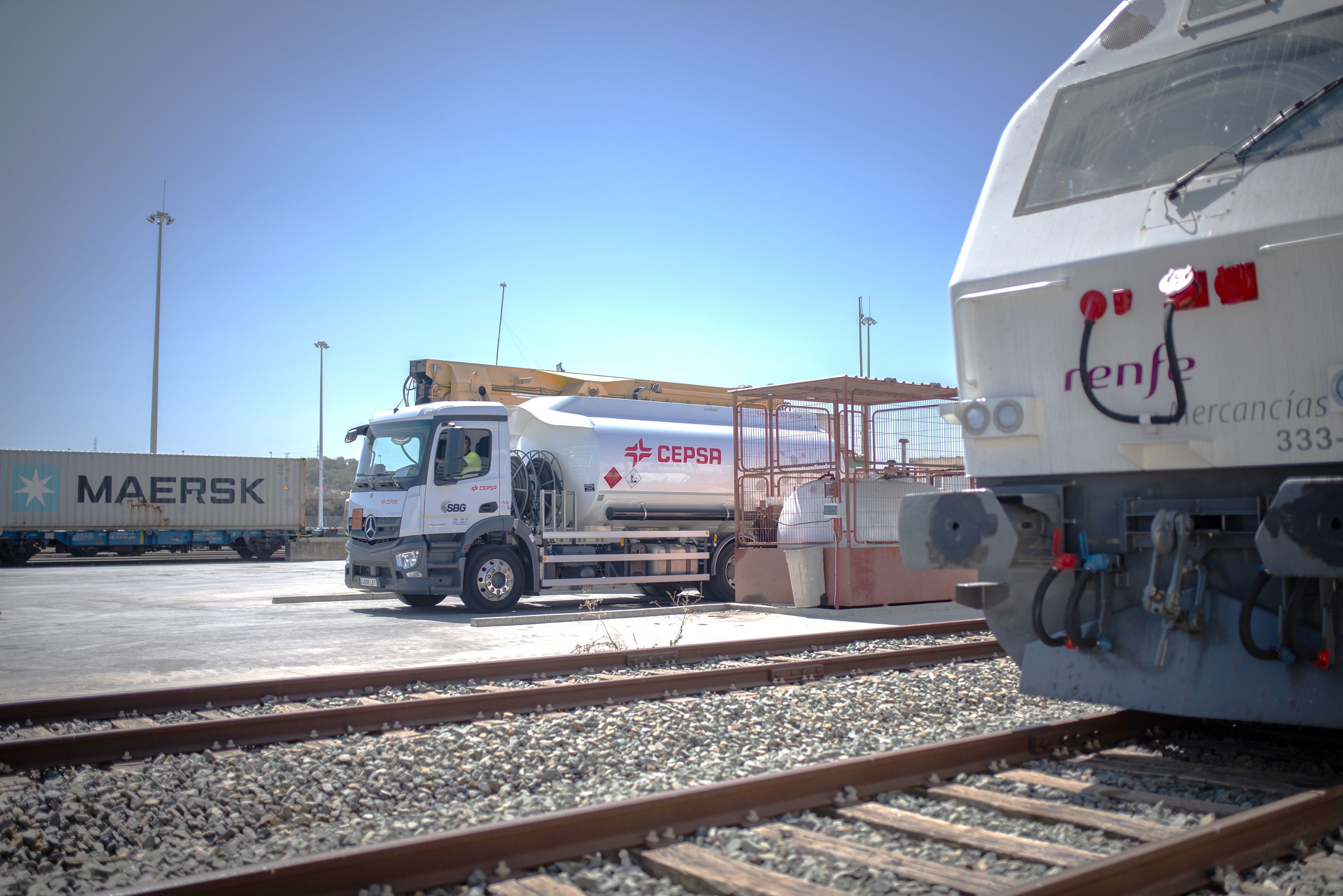 primeros 100 trayectos del transporte ferroviario español con combustible renovable