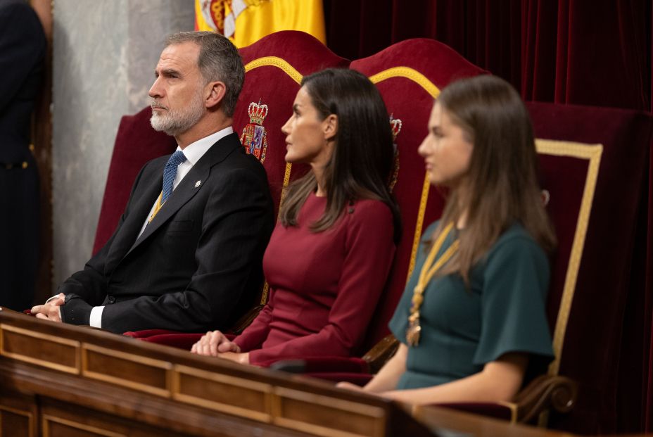 El Rey defiende que reivindicar la Constitución no es "mirar atrás con nostalgia" El Rey defiende que reivindicar la Constitución no es "mirar atrás con nostalgia"