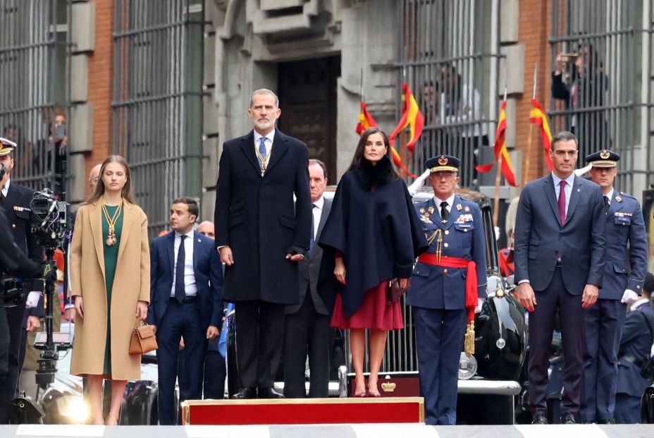 El Rey defiende que reivindicar la Constitución no es "mirar atrás con nostalgia" El Rey defiende que reivindicar la Constitución no es "mirar atrás con nostalgia"