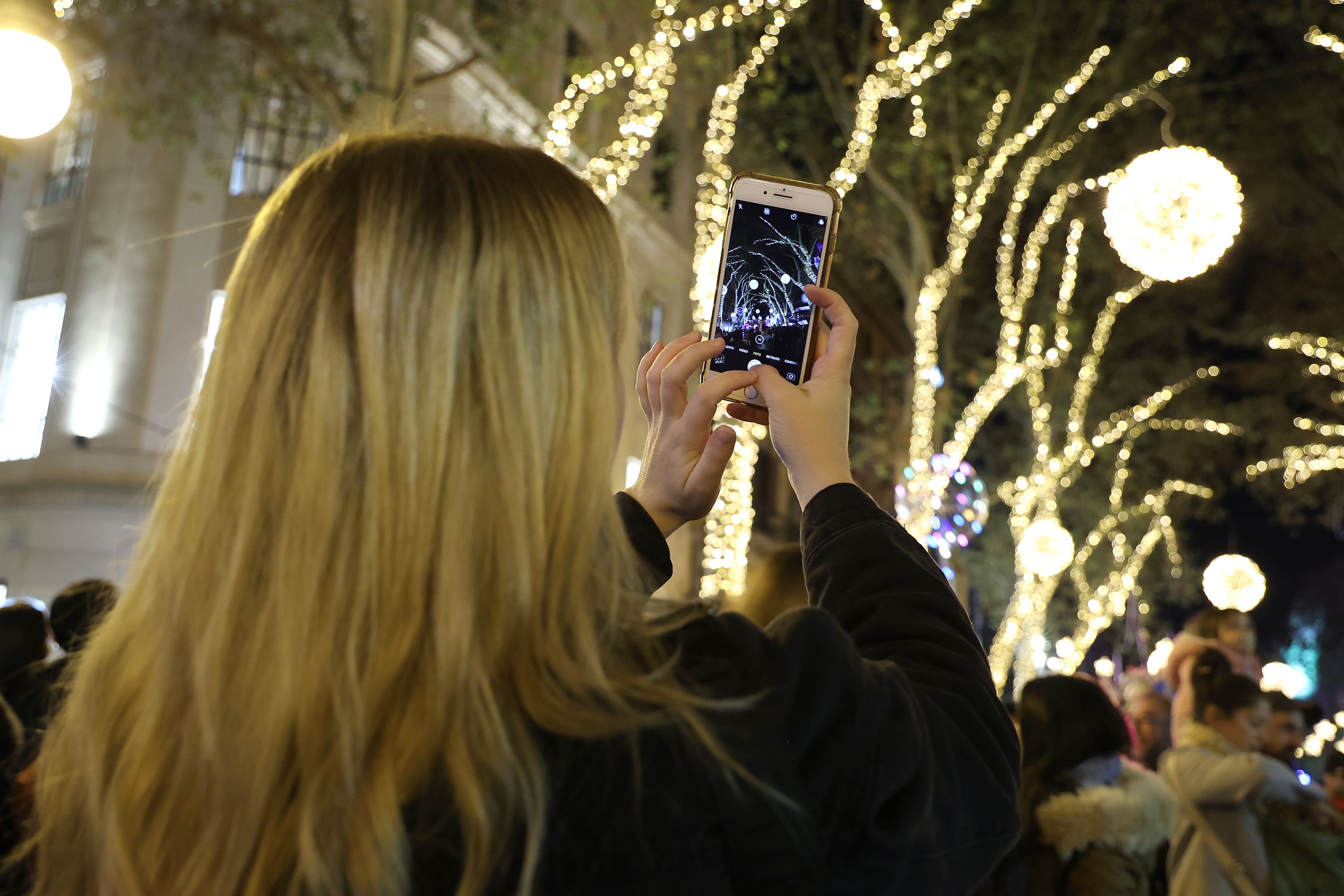 ¿Es legal poner cualquier tipo de adorno navideño en las zonas comunes?