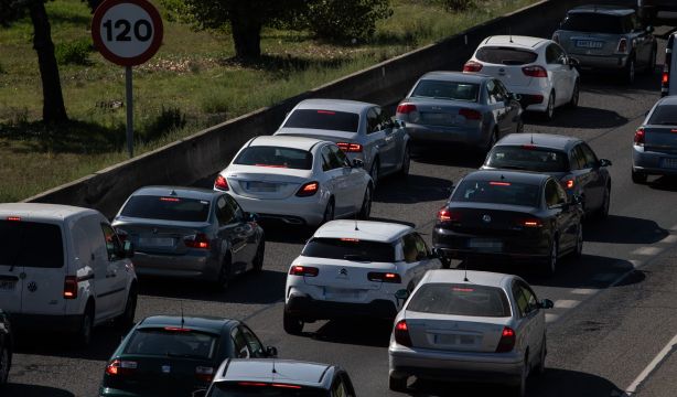 Arranca el puente de la Constitución: esto es lo que tienes que hacer antes de salir de viaje