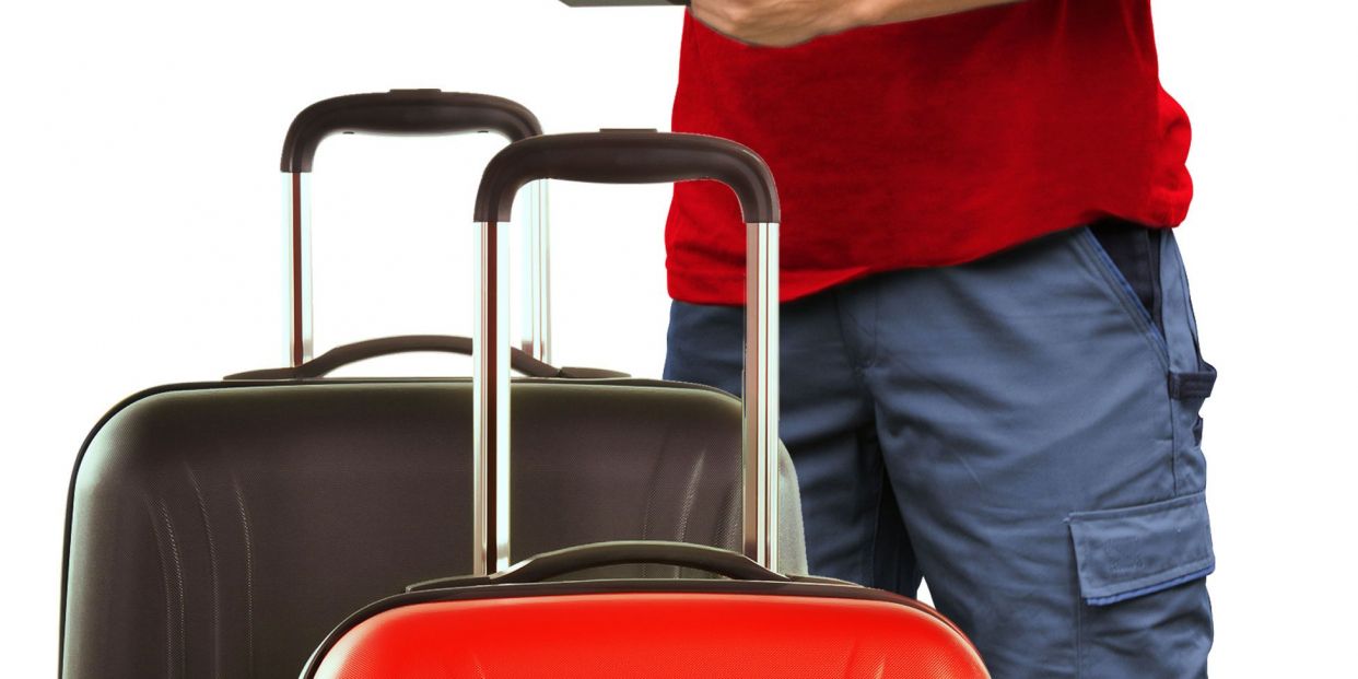 Envío de maletas por Correos, perfecto para personas