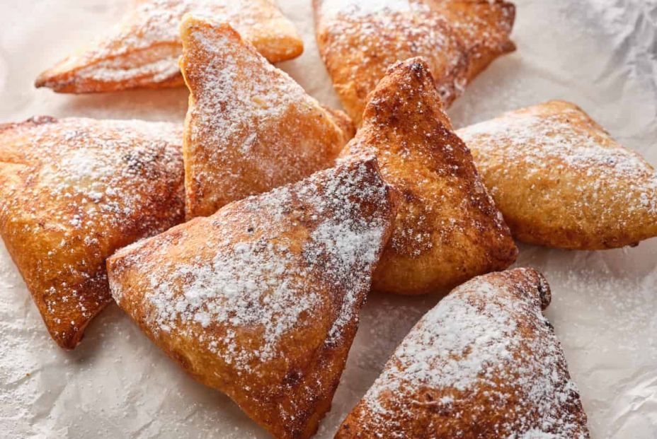 Receta de bartolillos rellenos tradicionales de Madrid y una crema de anís gourmet para acompañar. Foto: Academia de la Gastronomía