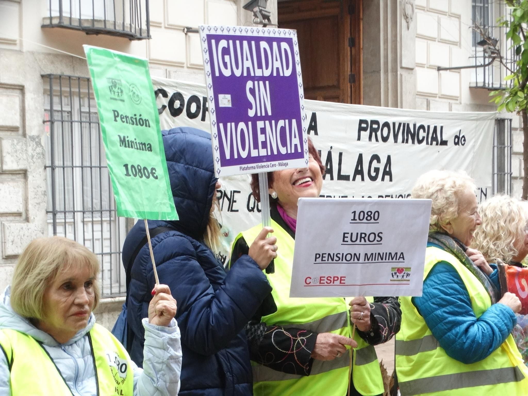 La Comisión Mujer de COESPE pide firmas contra la brecha en pensiones