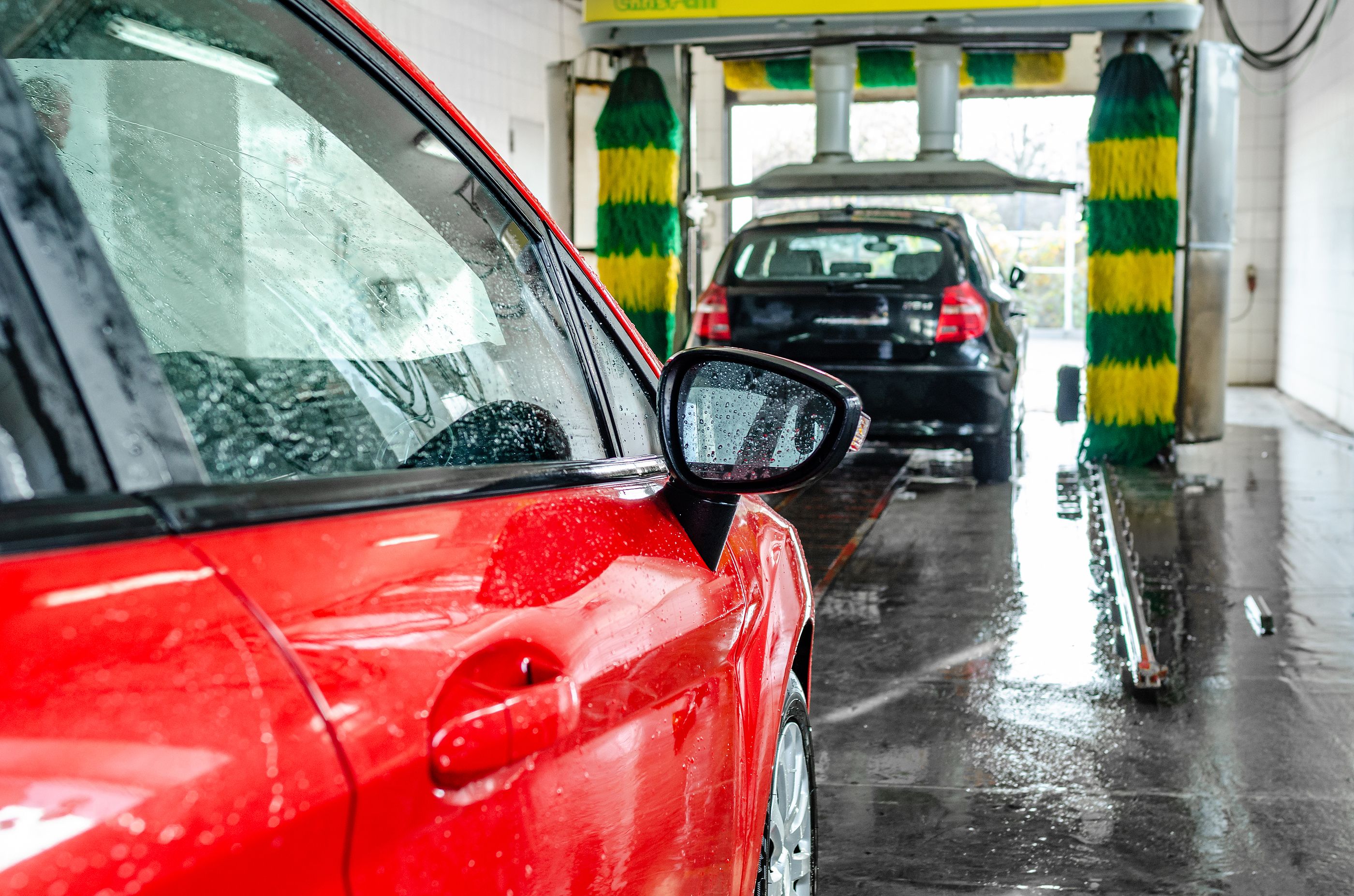 Fallece un hombre tras quedar atrapado en un túnel de lavado de coche. Foto: Bigstock