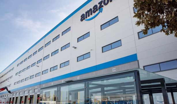 EuropaPress 3336834 fachada nuevo centro logistico amazon dos hermanas
