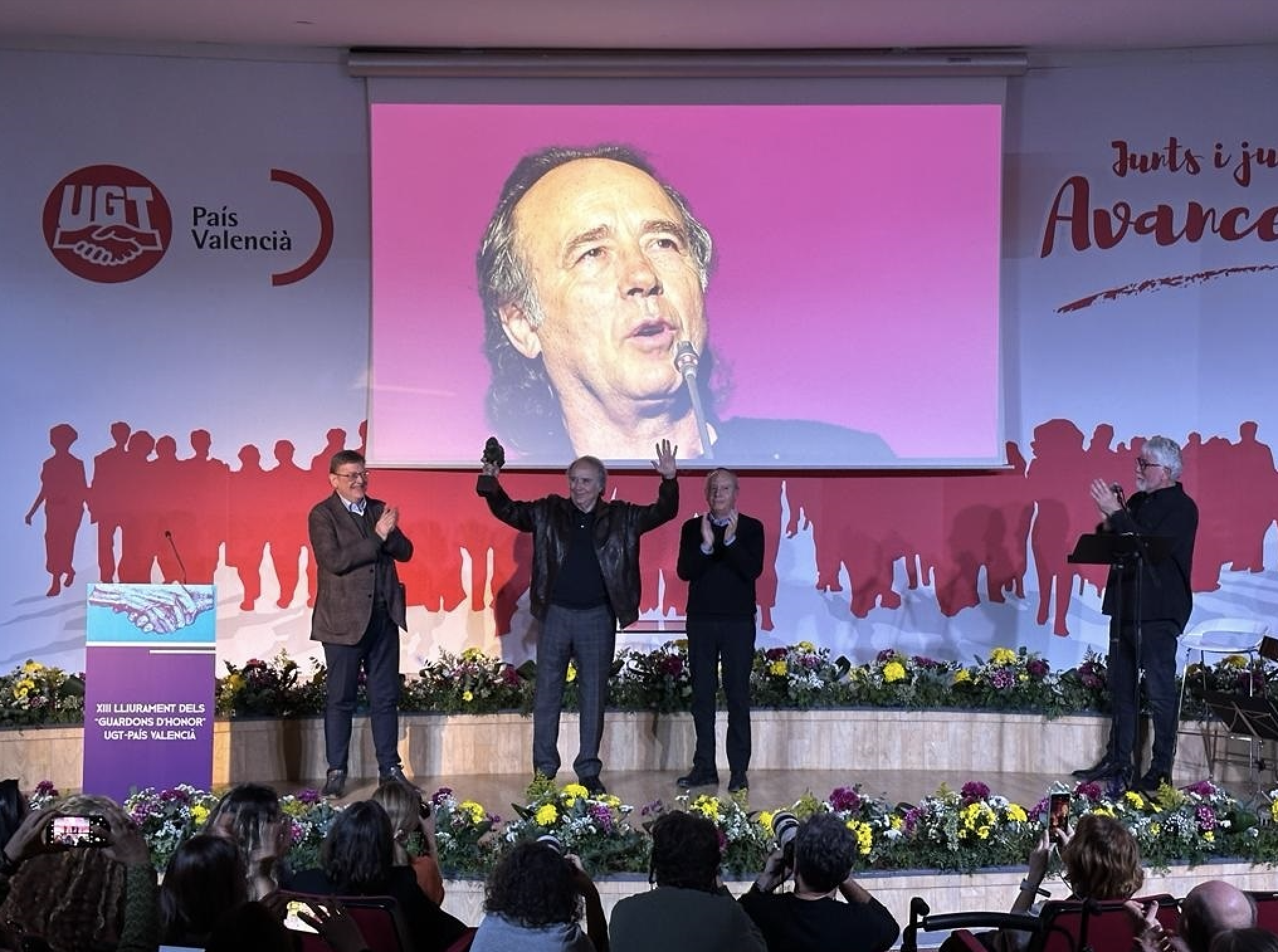 Serrat: "Para que el mundo funcione mejor hace falta justicia, no de los jueces, sino de la vida"