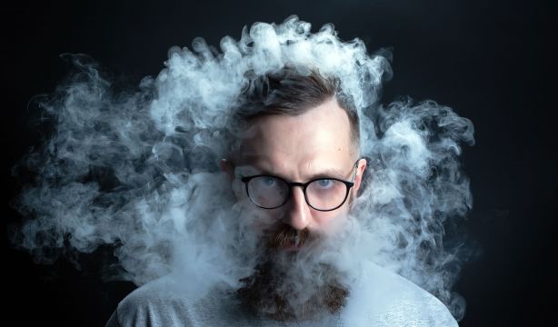 Descubren que fumar encoge el cerebro y lo envejece prematuramente