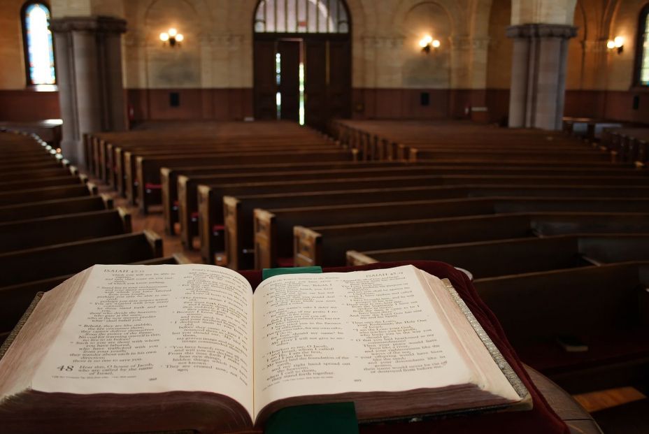 Así son las pensiones y la cotización de los sacerdotes y otros religiosos