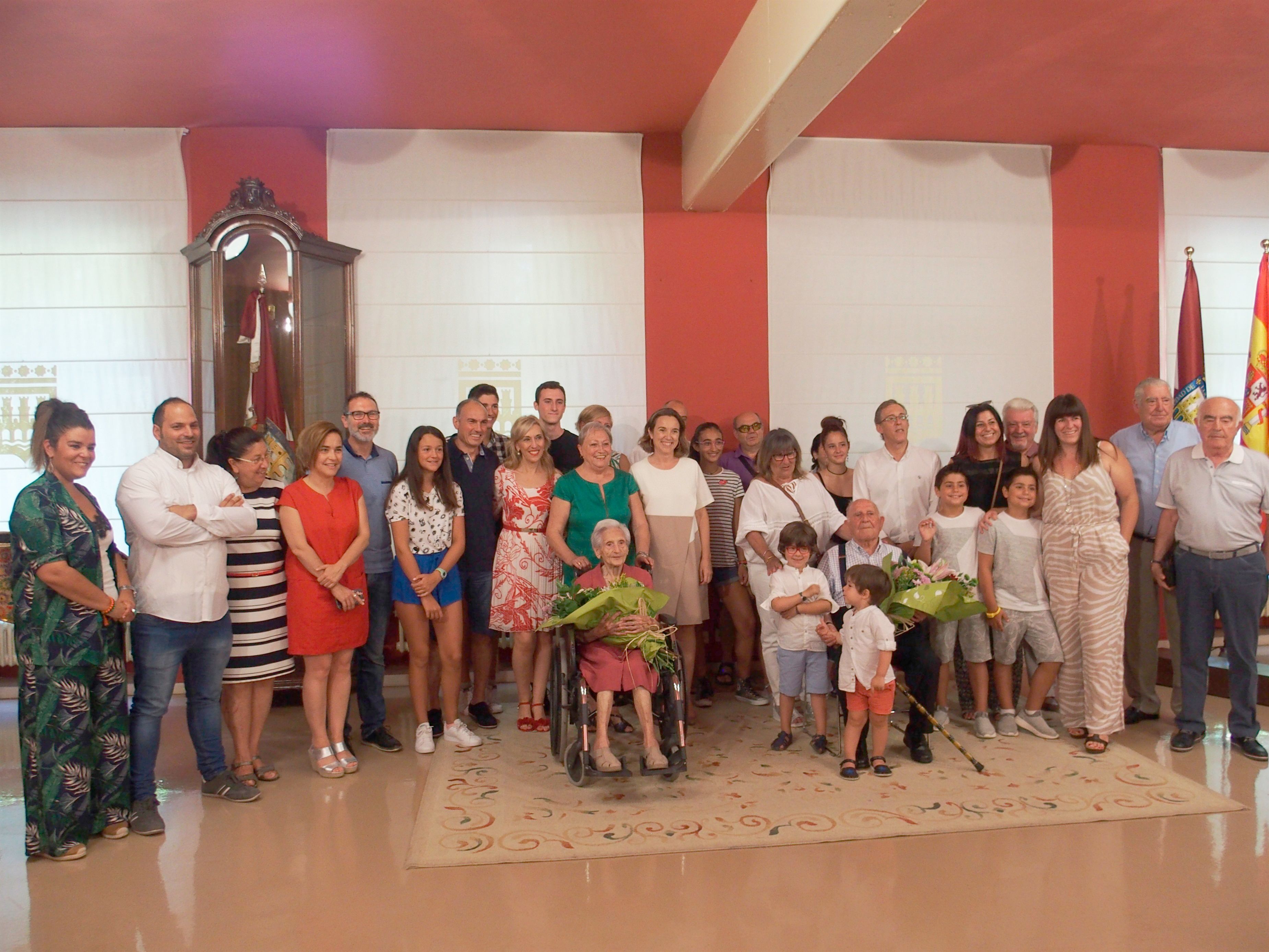 Logroño rinde homenaje a sus abuelos más longevos Andrea Martínez de 104 años y Francisco Cabezudo de 101 en 2018