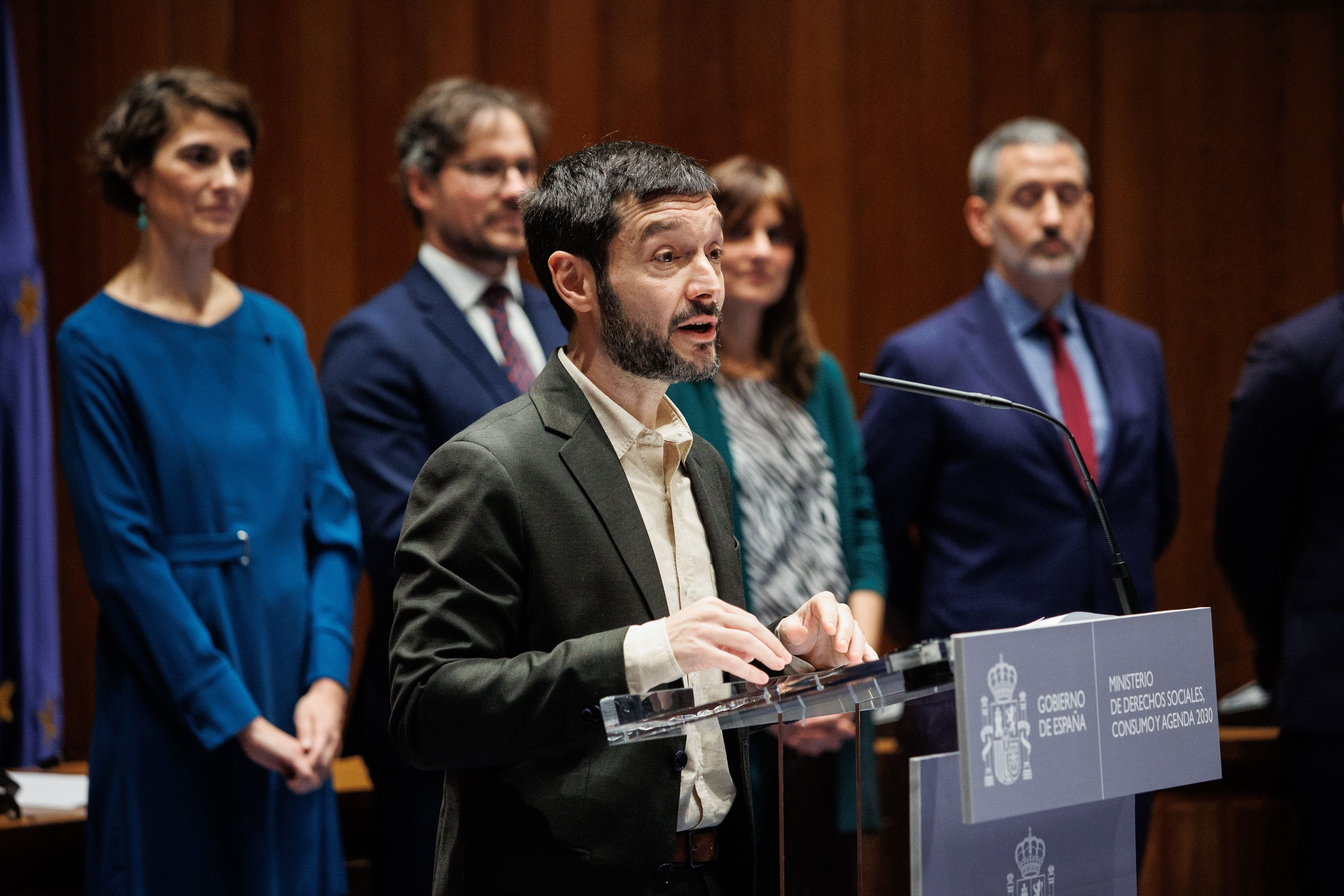 El Gobierno extenderá de 16 a 20 semanas el permiso de paternidad