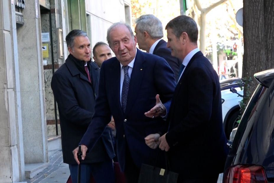 FOTOS: El 60 cumpleaños de la Infanta Elena reúne en Madrid a la familia real al completo FOTOS: El 60 cumpleaños de la Infanta Elena reúne en Madrid a la familia real al completo