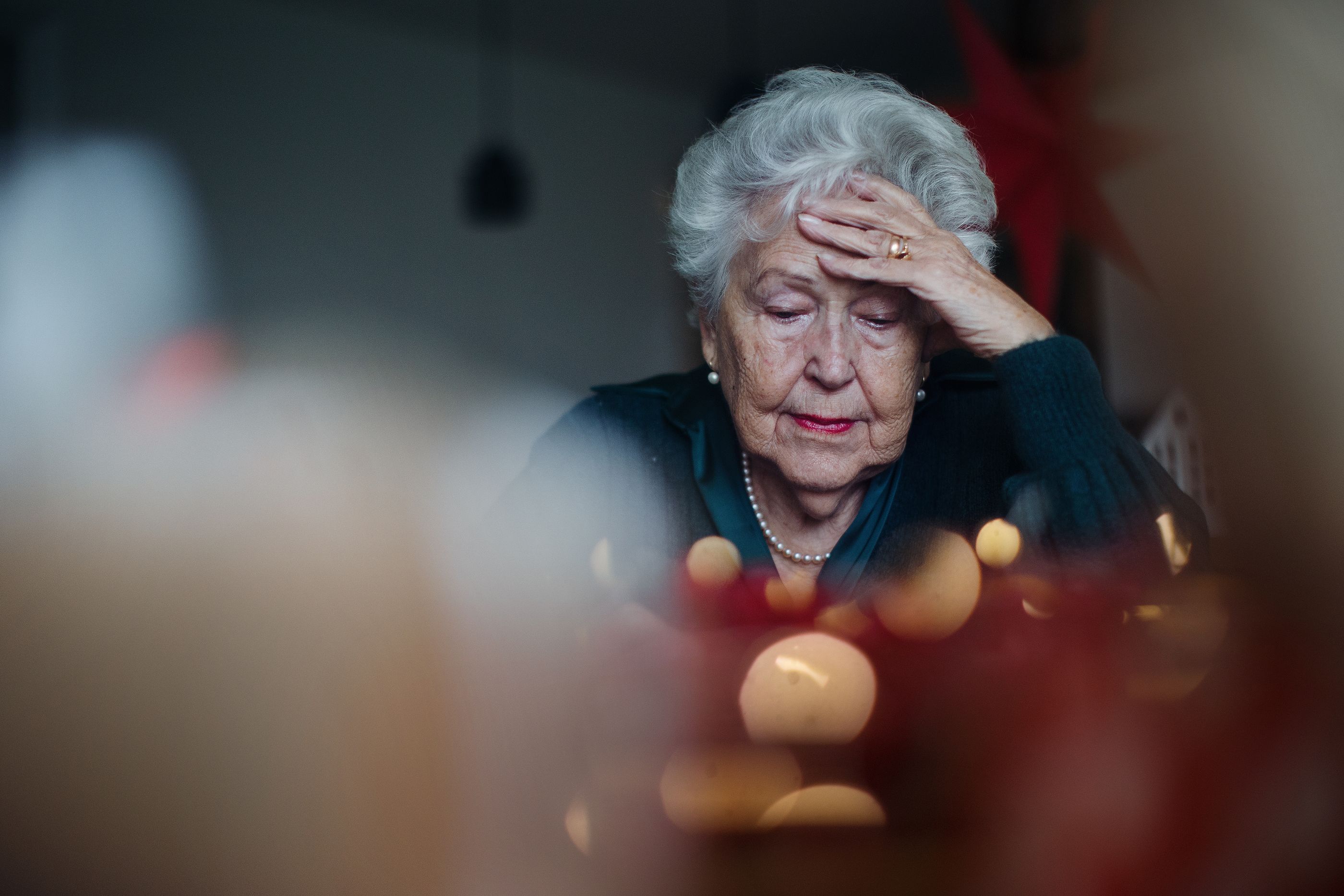 Hoy, más de dos millones de personas mayores pasarán solas la Navidad