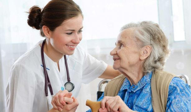 Sólo el 21% de los españoles obtiene cita médica el mismo día o al siguiente