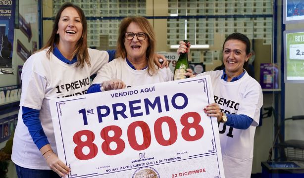 El 88.008, el 'Gordo' más tardío de la Historia, riega de millones toda España