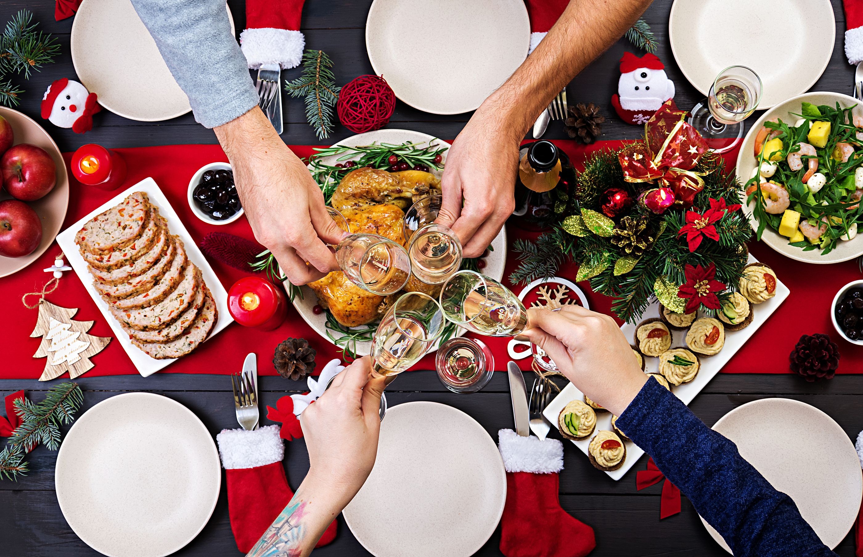 Una mujer cobra a su familia la cena de Navidad: "Si no pagas antes, no vas a venir"