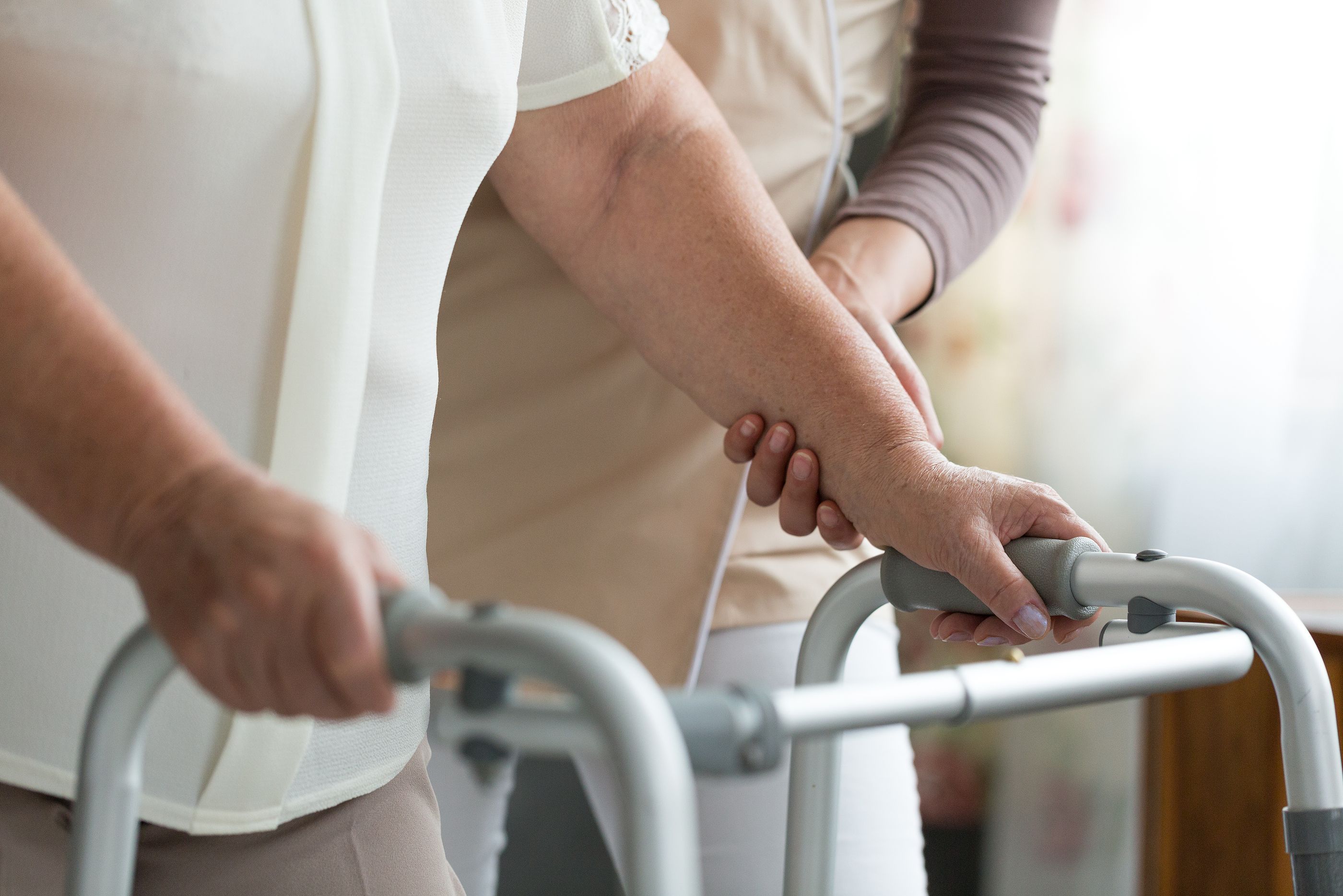 Sanidad ordena la retirada de varios andadores para personas mayores