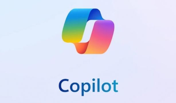 Microsoft lanza Copilot, su chat de inteligencia artificial, para dispositivos iOS