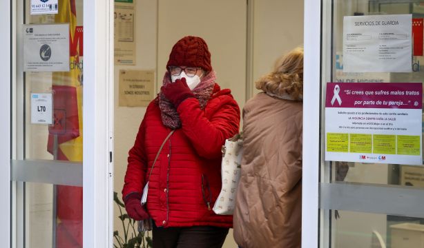https://www.65ymas.com/actualidad/tripledemia-sintomas-covid-gripe-norovirus_56567_102.html