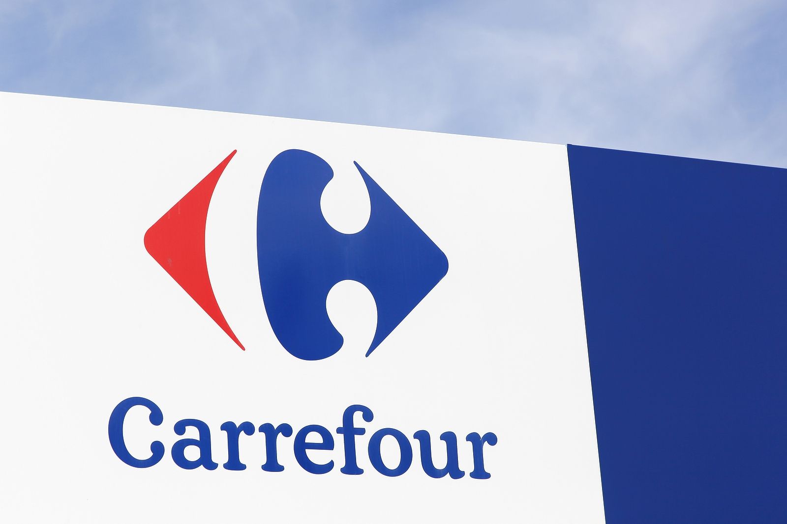 La financiera de Carrefour sufre un ciberataque que roba datos personales de sus clientes