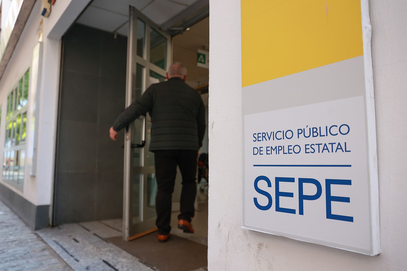 Subsidio para mayores de 52 años: cómo realizar la declaración anual de rentas