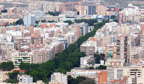 ¿Sabes cuál es la calle más larga de España?