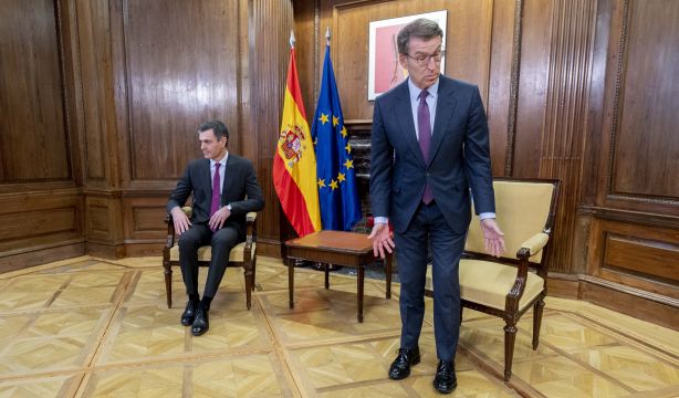 El CIS dispara al PSOE y le sitúa como ganador, dos puntos por delante del PP