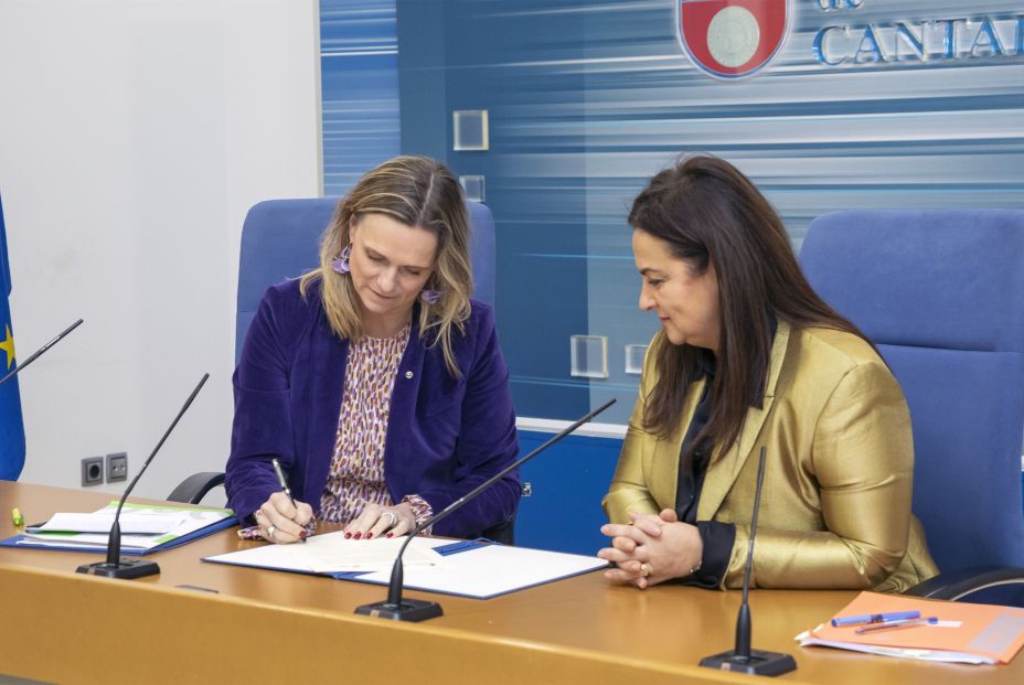 Las farmacias de Cantabria harán de "radares" para detectar casos de soledad no deseada. Foto: Europa Press