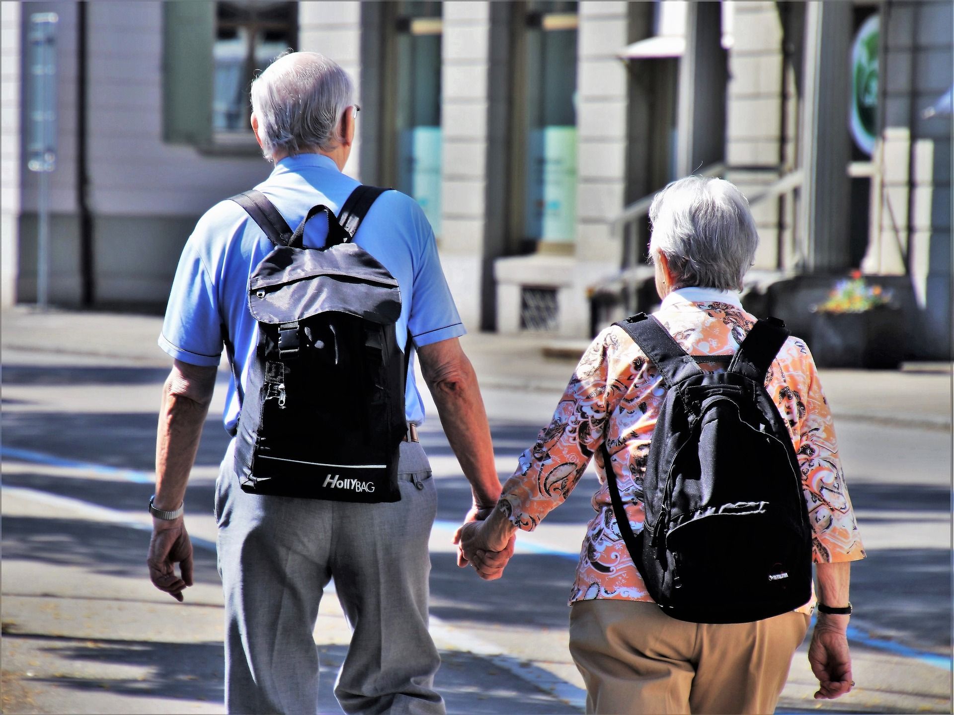 Un estudio confirma que la brecha de longevidad entre hombres y mujeres se está reduciendo