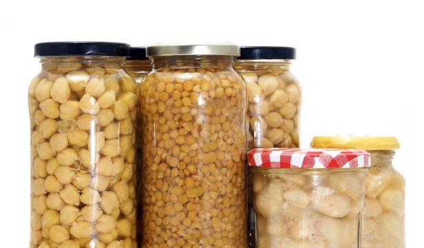 El cocinero Carlos Gómez revela su truco para mejorar legumbres de bote