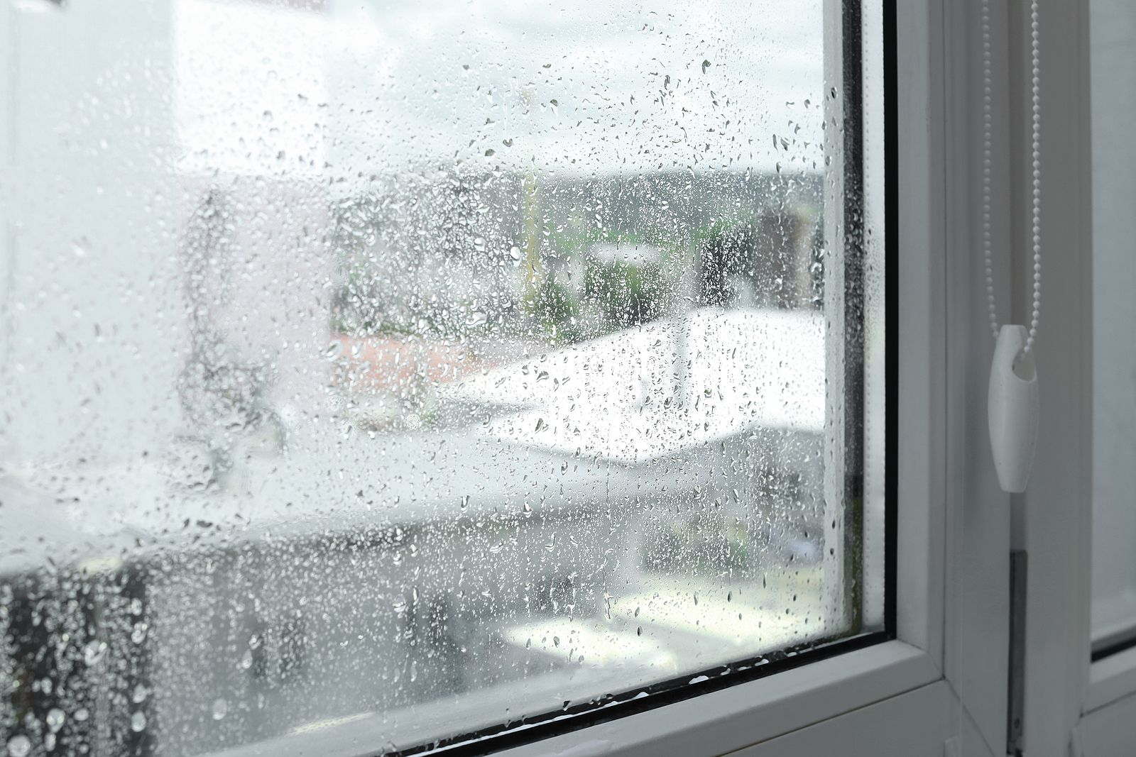 Cómo evitar la condensación en las ventanas durante los días de frío