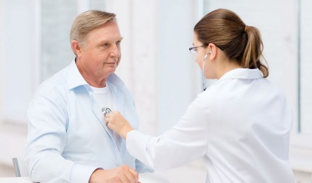 Los chequeos regulares de salud reducen el riesgo de enfermedades y muerte
