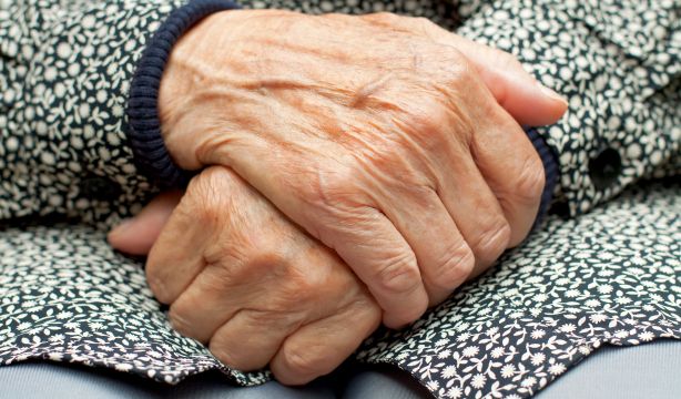El desgarrador testimonio de María, una asturiana de 82 años que vive en soledad. Foto: Bigstock