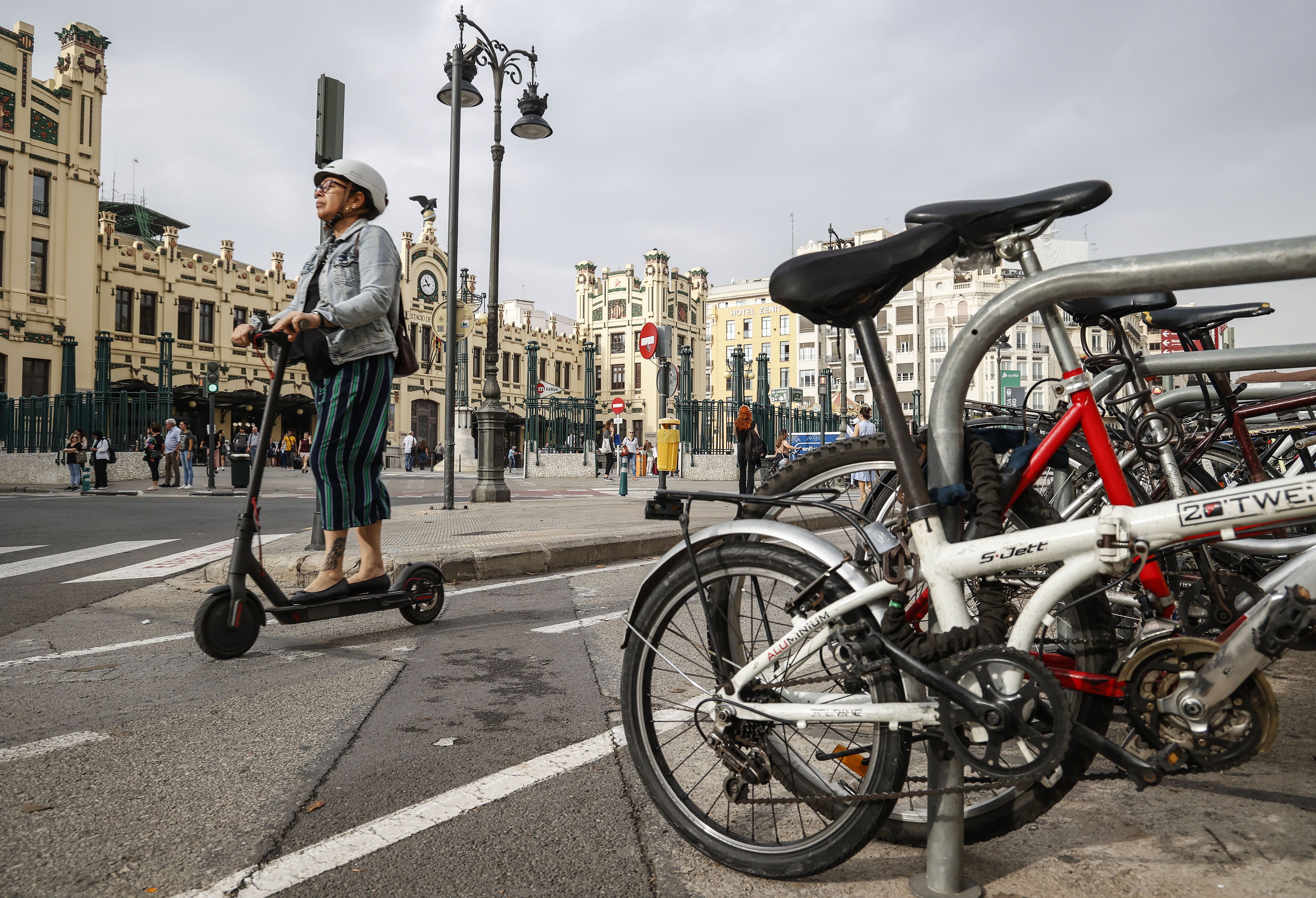 Patinetes eléctricos: las nuevas normas que han entrado en vigor este mes. Foto: Europa Press