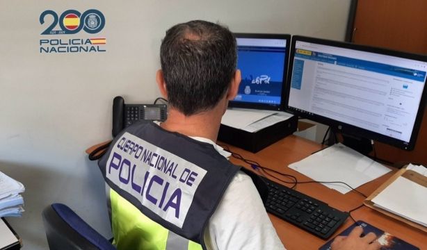 Encontrada una niña que llevaba 3 años sin ir al colegio: vivía escondida en la tienda de sus padres