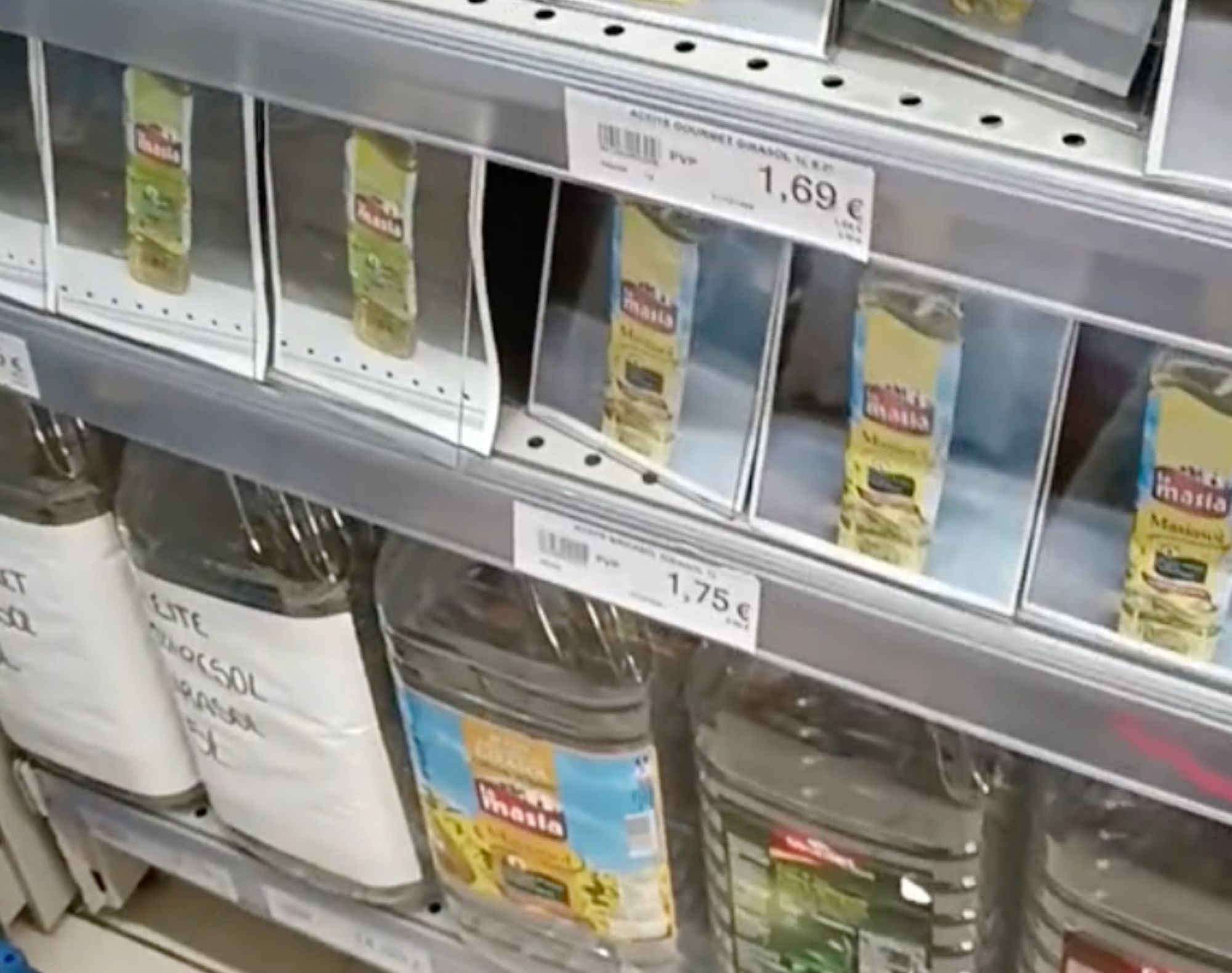 Así ofrece un supermercado el aceite de oliva para evitar robos: "Una joyería tiene menos seguridad". Foto: TikTok