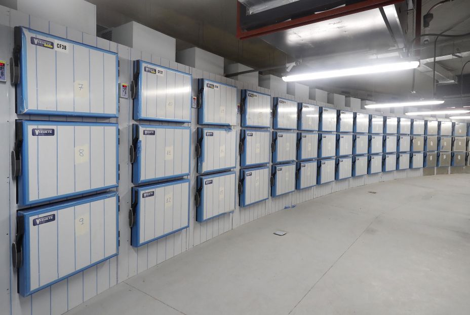 Así funcionaba la trama de venta de cadáveres: falsificación de documentos y 1.200 euros por cuerpo Así funcionaba la trama de venta de cadáveres: falsificación de documentos y 1.200 euros por cuerpo