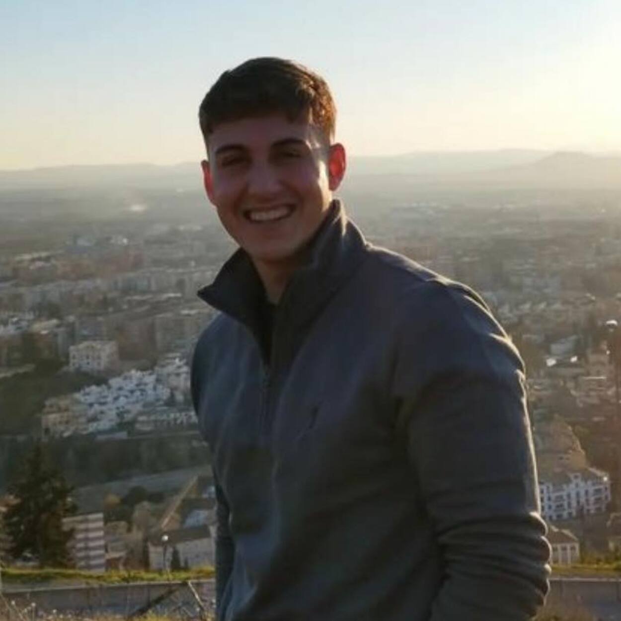Consternación en Algeciras por Adrián, el joven de 22 años fallecido en un accidente de moto