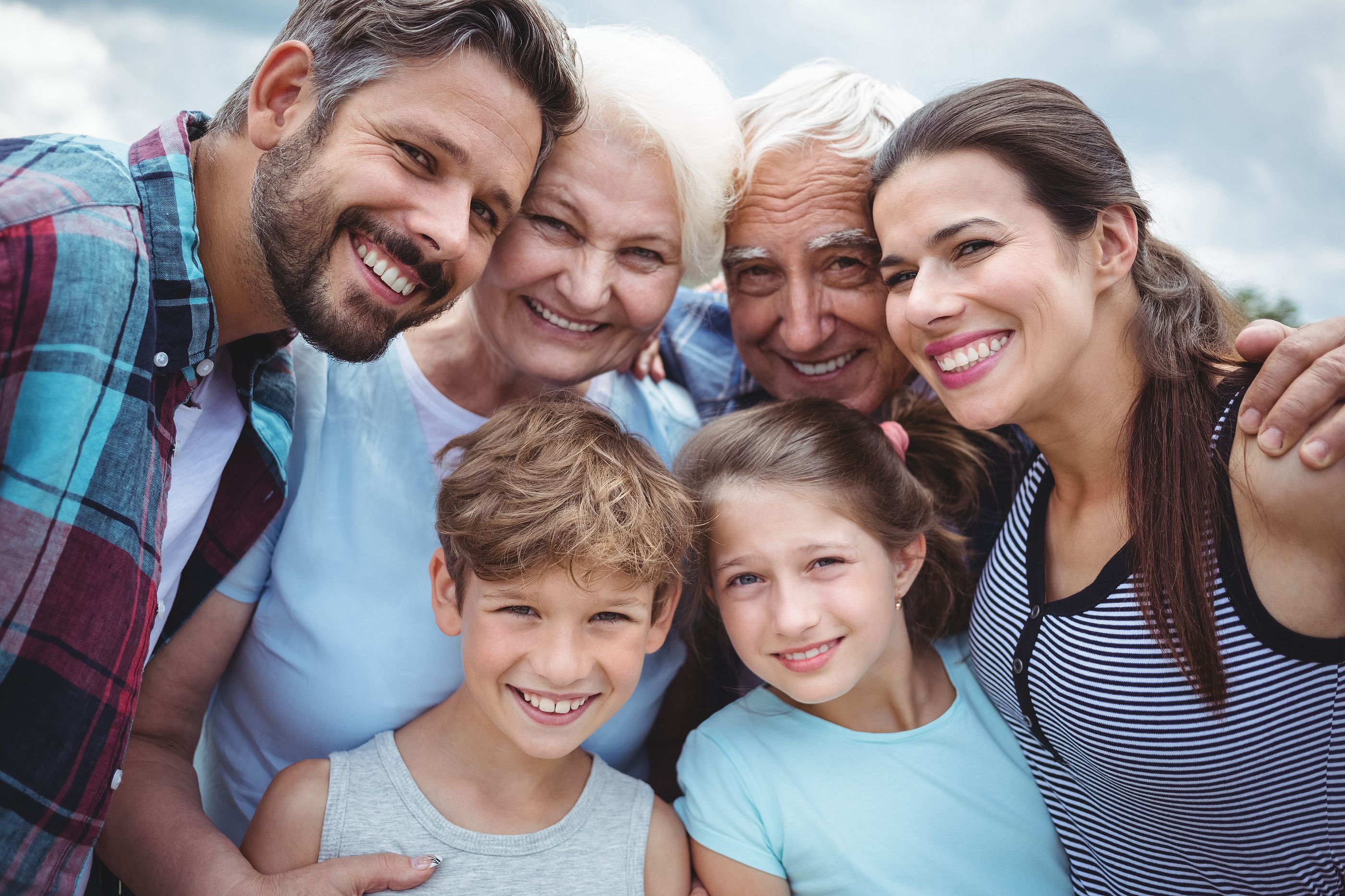 Menos nietos y más abuelos y bisabuelos: así cambiarán las familias en los próximos años (Bigstock)
