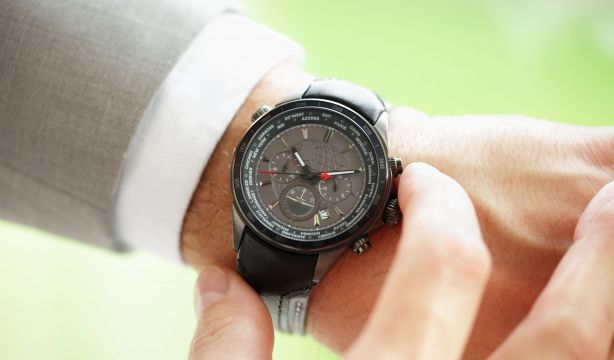 Cambio de hora en España 2025: en esta fecha deberemos atrasar los relojes