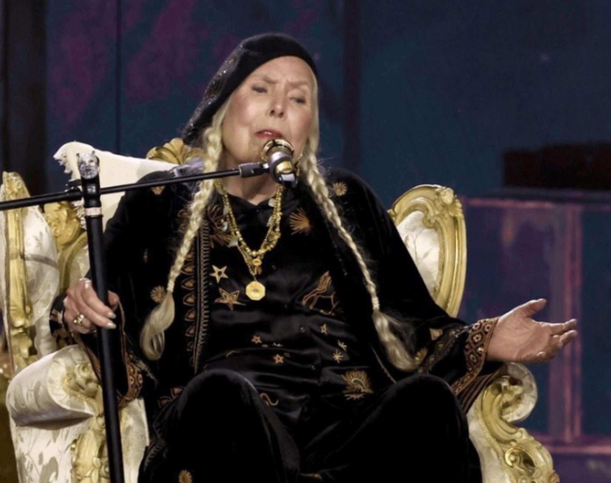 Joni Mitchell debuta en los Grammy con 80 años protagonizando uno de los mejores momentos de la gala (Recording Academy)