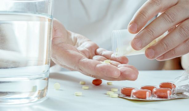Se hacía pasar por cuidadora de mayores para drogarles y robarles, matando a uno de ellos