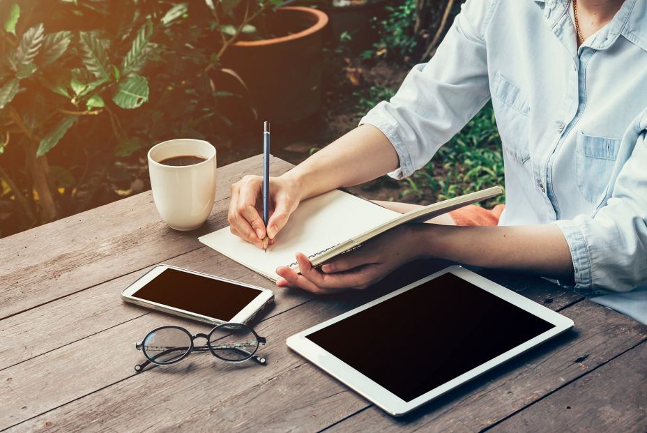 Estos son los beneficios para tu cerebro de escribir a mano