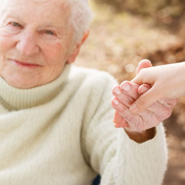 Cuidados de larga duración, soledad o retos del envejecimiento, en el 64 congreso de la SEGG (Bigstock)