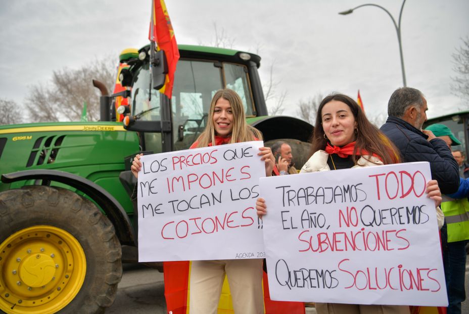 Los agricultores bloquearán España "si es necesario" para conseguir sus reivindicaciones