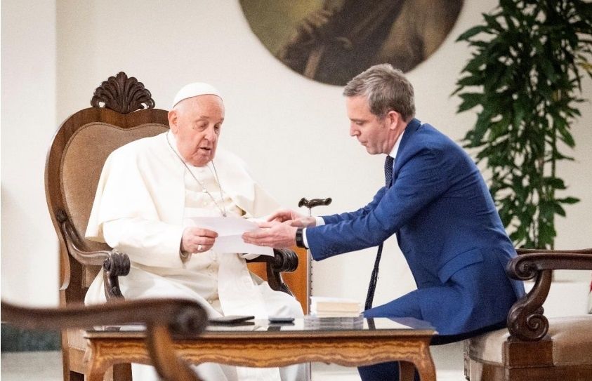 El Papa Francisco relata en un libro sus recuerdos sobre Benedicto XVI (Europa Press)
