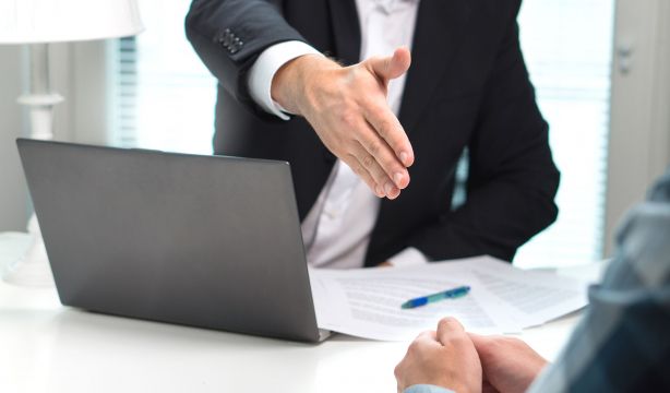 Qué son los Planes Amigo del banco: ¿interesan o tienen riesgos?